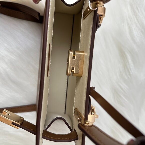 Tory Burch Small Crossbody Bag! - Picture 7 of 7